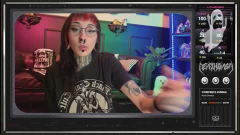 Juune online show from March 5, 7:20 pm