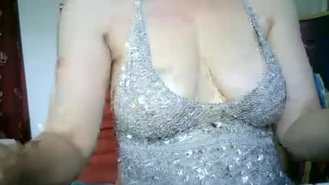 Lilu online show from June 20, 9:57 am