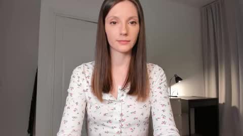 Anna online show from February 7, 8:13 pm