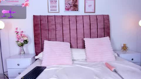 AMANDA online show from February 9, 1:24 pm