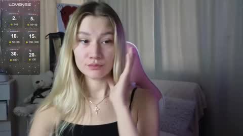 Anna Nolan online show from October 13, 7:00 am