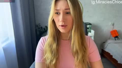 _chloe_miller_ online show from July 20, 3:25 pm