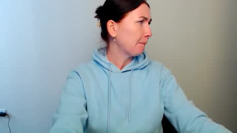 _cutie_and_shy_ online show from September 25, 6:23 am