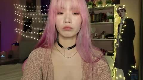 EveEva online show from March 10, 1:09 am