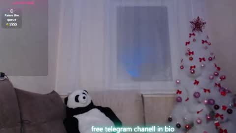 _hey_scarlett_ online show from December 25, 6:30 pm