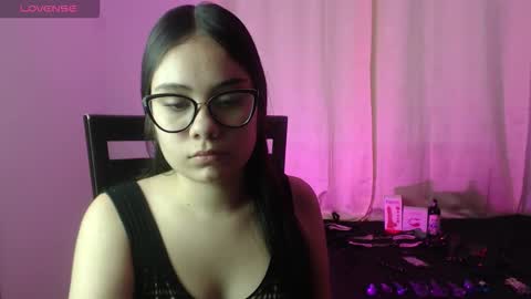 _moon_rosee online show from March 27, 9:48 pm