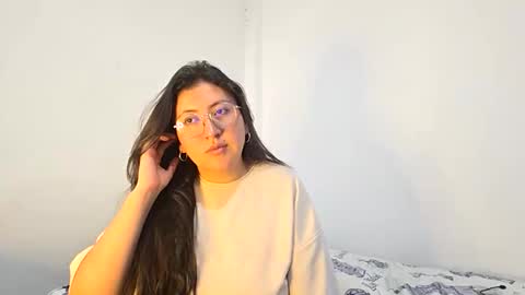 _sweet_melodyy online show from May 25, 9:47 pm