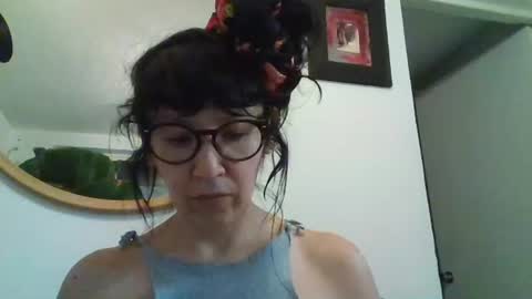 _tutti_frutti_ online show from March 14, 4:35 am