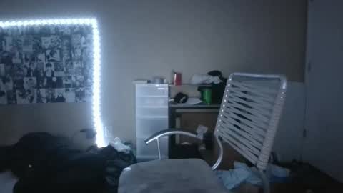 abbypaige online show from May 1, 11:52 pm