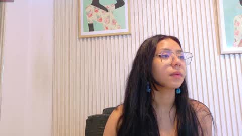 abrilmirren online show from April 15, 11:33 am