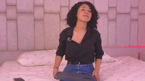 Andrea online show from April 4, 12:04 pm