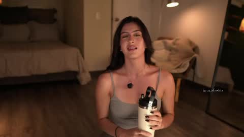 Emma online show from April 10, 11:11 pm