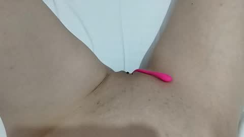 Taylor online show from April 1, 9:45 pm