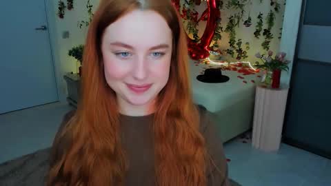 Louise online show from March 8, 2:04 am