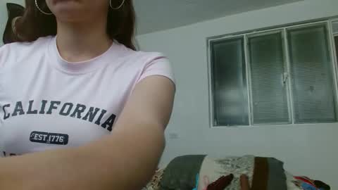 aithanakitty15 online show from March 21, 10:15 pm