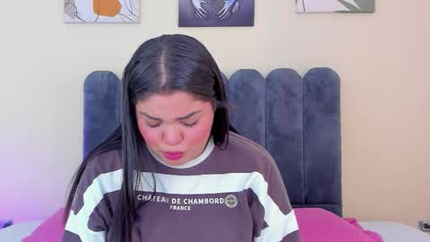 Alana online show from February 2, 11:42 am