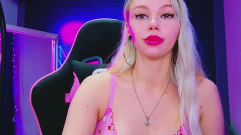 alessiacroft online show from February 15, 5:54 am