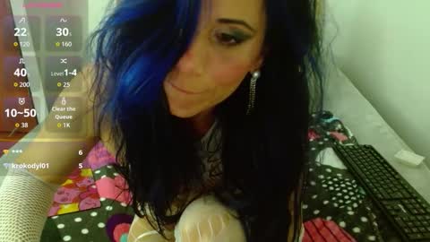 alettallove online show from March 7, 3:19 pm