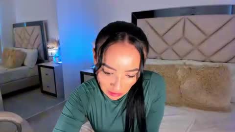 alexa_tobar online show from December 14, 8:14 pm