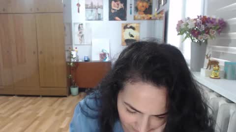 AlexisMillers online show from April 18, 1:35 pm