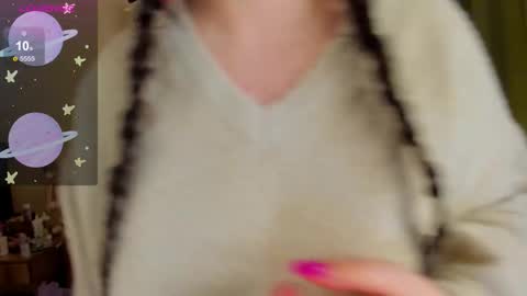 Alice online show from January 7, 5:49 pm