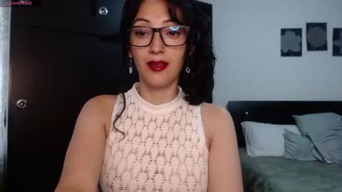 alicelove75 online show from July 23, 9:45 pm