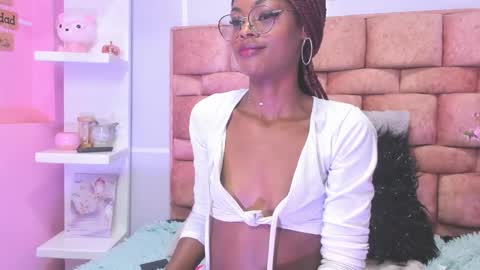 alix noa online show from September 26, 10:40 pm