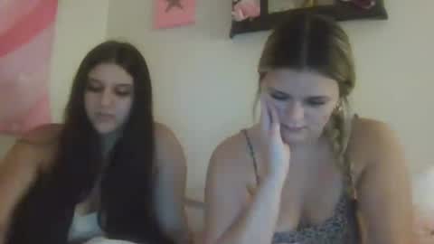 allyroseee online show from June 9, 7:52 am