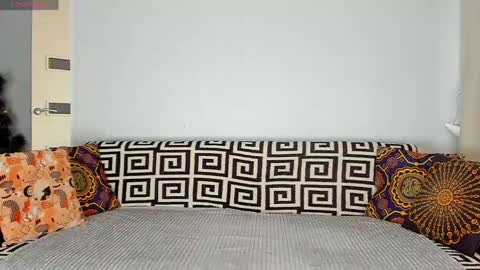 Amalia online show from April 19, 9:09 am