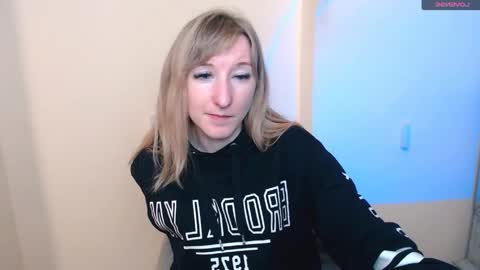 Amanda online show from April 1, 8:26 am