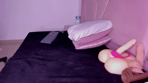 ambarasm online show from February 11, 2:18 pm