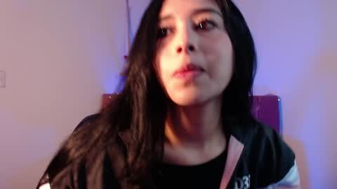 Amber  Astrom online show from December 21, 8:21 pm