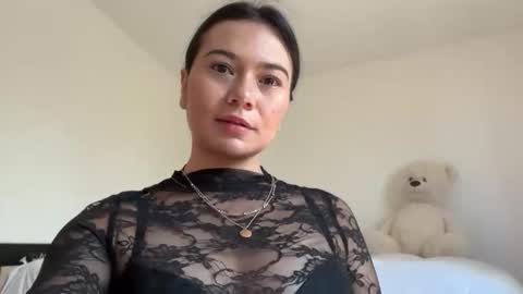 Yess online show from April 16, 11:10 am