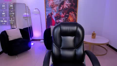  Amber   online show from April 18, 7:18 pm