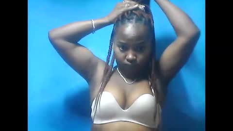 amielle_01 online show from May 25, 1:37 am