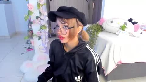 Ammie rouge online show from February 14, 9:50 pm