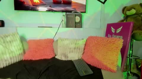 Emy Noa  online show from March 15, 1:51 am