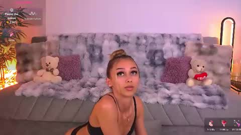 amykentt online show from July 25, 4:58 pm