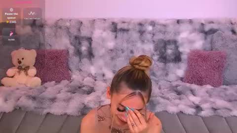 amykentt online show from June 16, 3:46 pm