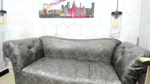 ANNA FUENTES online show from January 6, 11:40 am