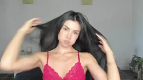 Ana Henao or Annie... Follow me ahenaocb Insta  X online show from August 5, 9:21 pm