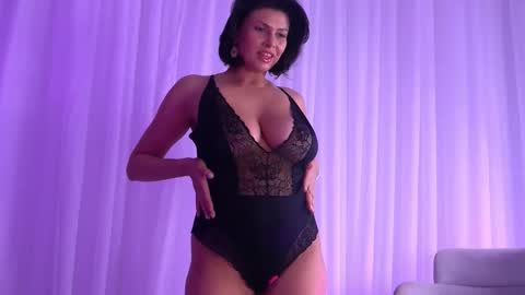 Anais online show from March 23, 4:07 am