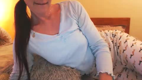 Andra online show from February 16, 5:51 am