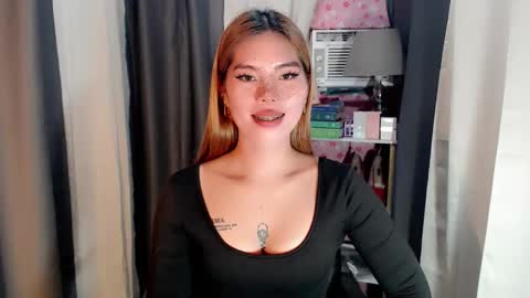 andrea06121998 online show from March 13, 3:24 pm