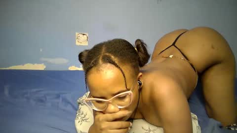 angel_cheupe online show from February 6, 7:34 am