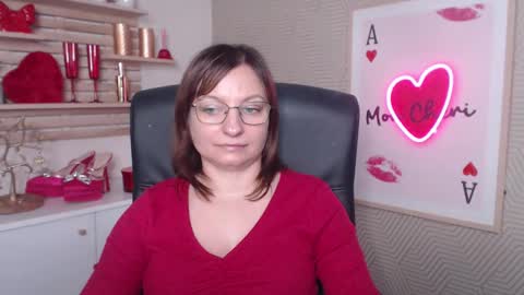 Angela online show from February 6, 8:50 am