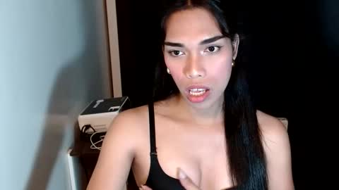 SENORITA online show from March 30, 1:00 pm