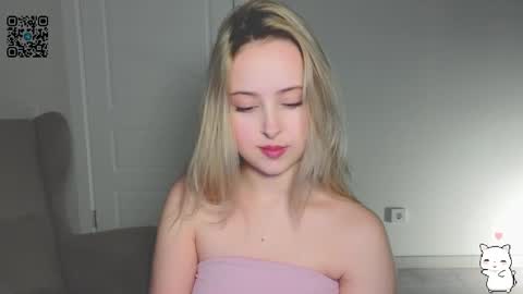  Im Chloe  i do FLASH BOOBS for new fan club online show from March 24, 3:45 am