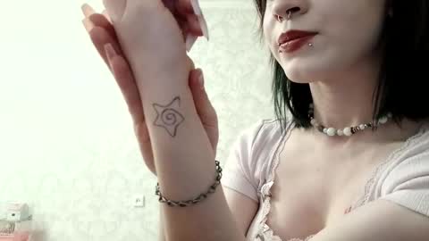 Triss online show from February 15, 5:34 pm