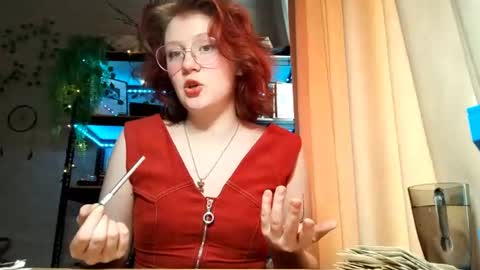 Sarah online show from July 10, 8:15 am